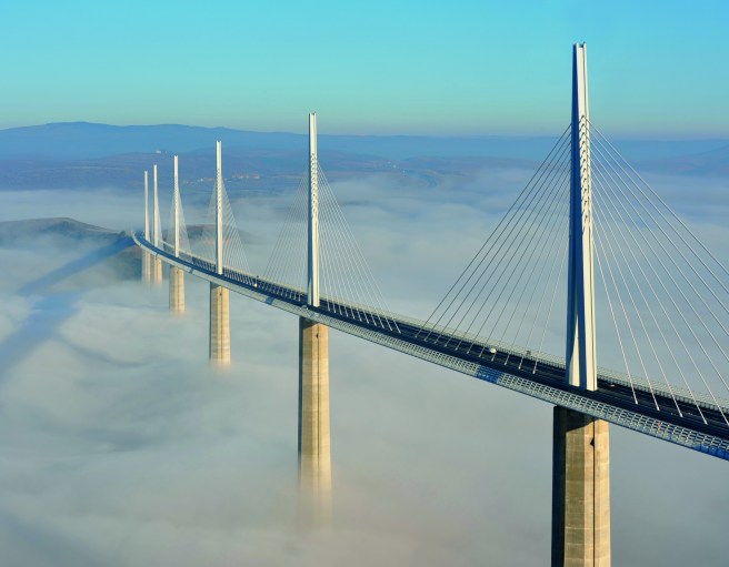 Millau clouds